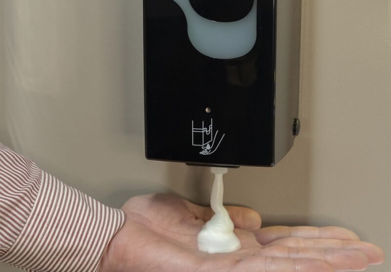 Dispenser sapuni me shkumë E-CONTROL FOAM SOAP – Black Battery – Kodi C95500 - Image 2